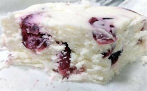 Запеканка творожная  с вишней 2475